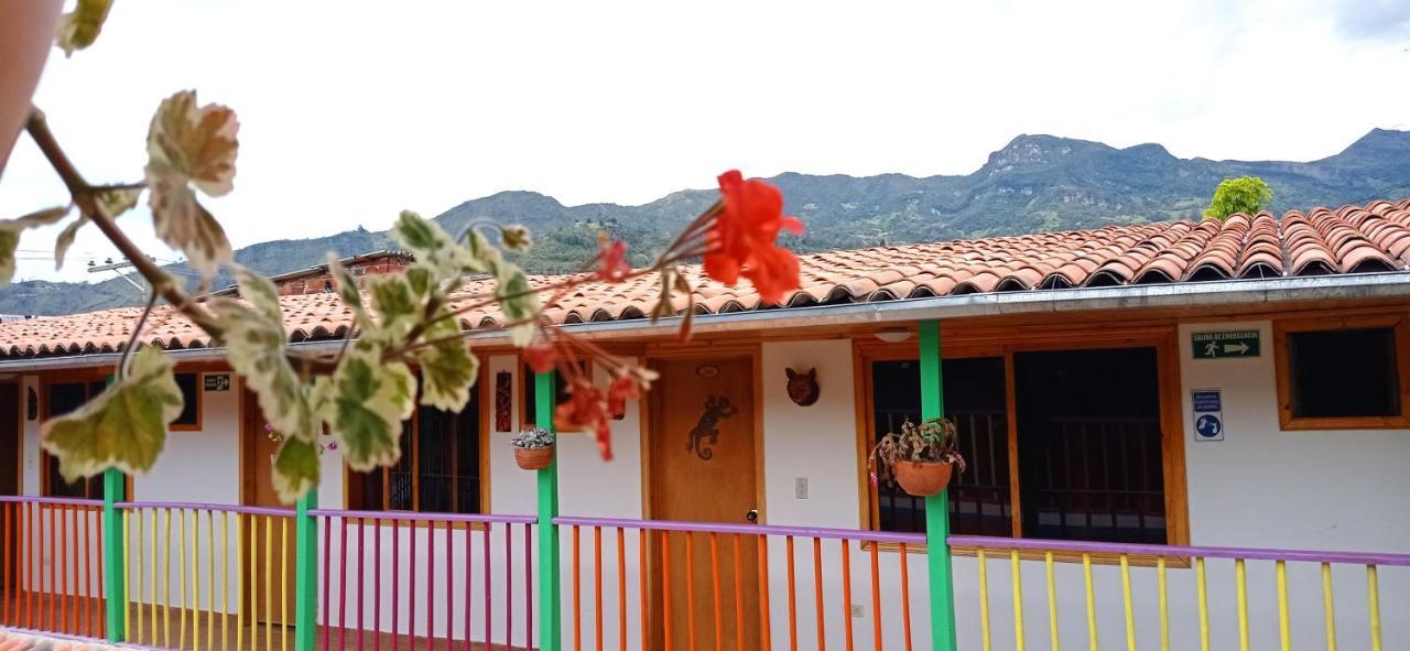 Hotel Guican De La Sierra Bagian luar foto